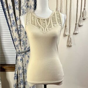 Gimmicks by BKE Cutout Tank